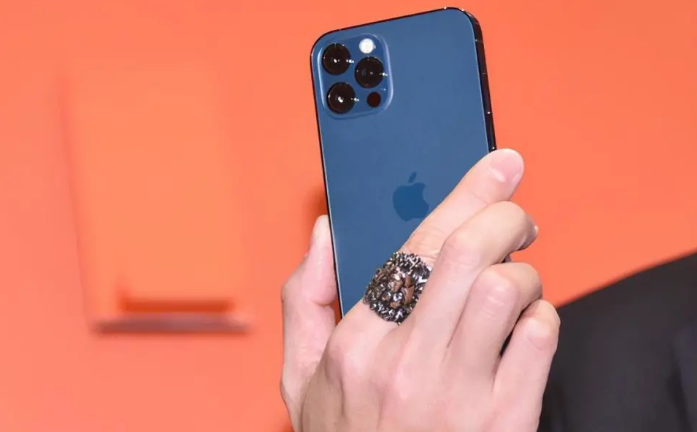 曲周苹果手机维修分享iPhone12系列重启方法教程 